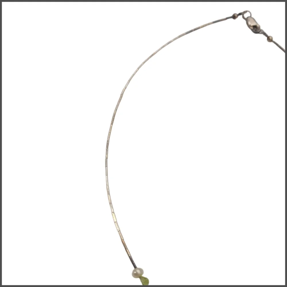 Green Beaded Necklace on Fine Wire w/ Lobster Clasp